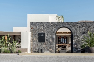 ISTORIA Boutique Hotel In Santorini - When Holistic Approach Tells A Story - WWW.AUTHENTICINTERIOR.COM design studio & blog Boutique Hotel | Interior design | Interior decor | Hotels in Santorini | Holistic Approach | Interior decoration | Interior styling