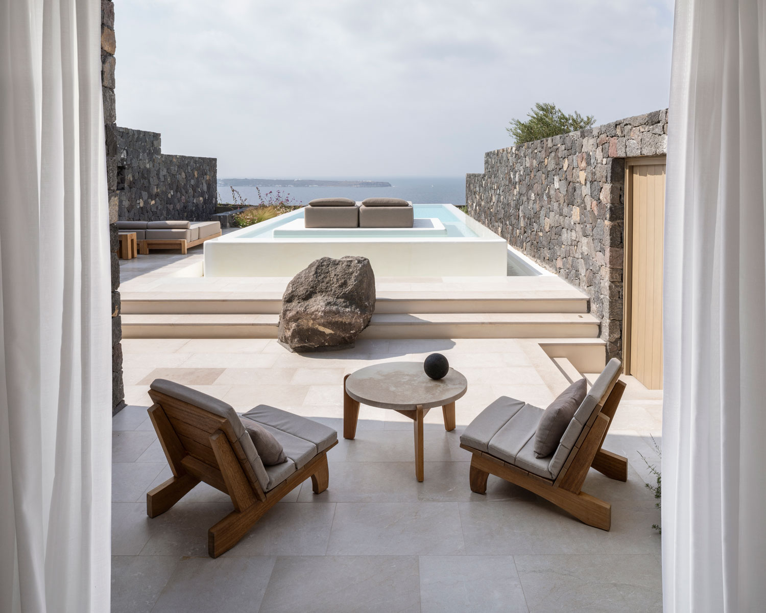 Oia Epitome Hotel Offers Infinite Views To Cycladic Landscape -WWW.AUTHENTICINTERIOR.COM design studio & blog Photography Stale Eriksen