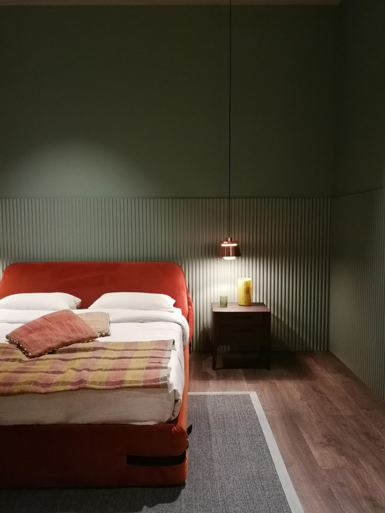 Interior-Design-Tips_5-Star-Hotel-Bedroom_authentic-interior-2-min