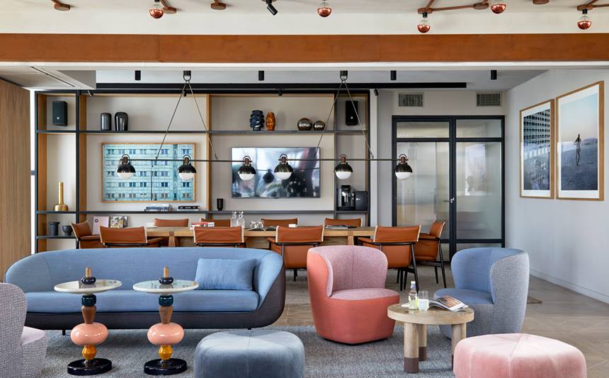 Broek salon verwerken Inspiring Design Stay In Modernist Puro Hotel Warsaw With Scenic Rooftop -  AUTHENTIC INTERIOR