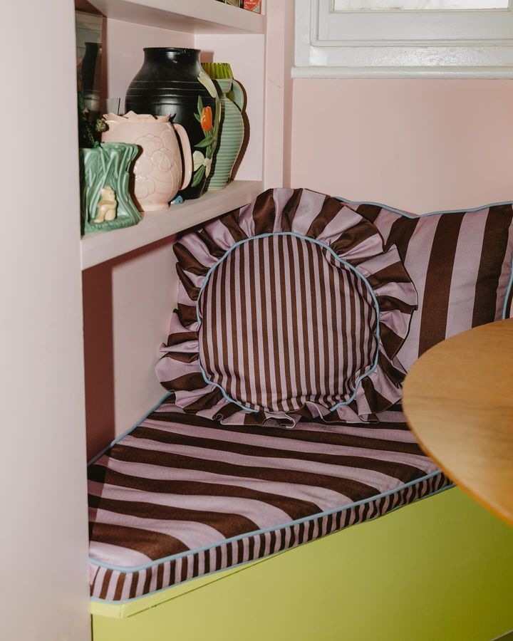 Interior design trends 2025 highlighting Pinterest home decor trends with bold colors and vintage style